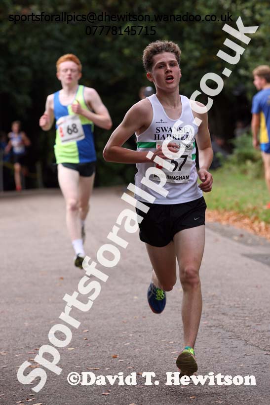 Mens under-17s ERRA Road Relays, Sutton Coldifield, Birmingham. Photo: David T. Hewitson/Sports for All Pics